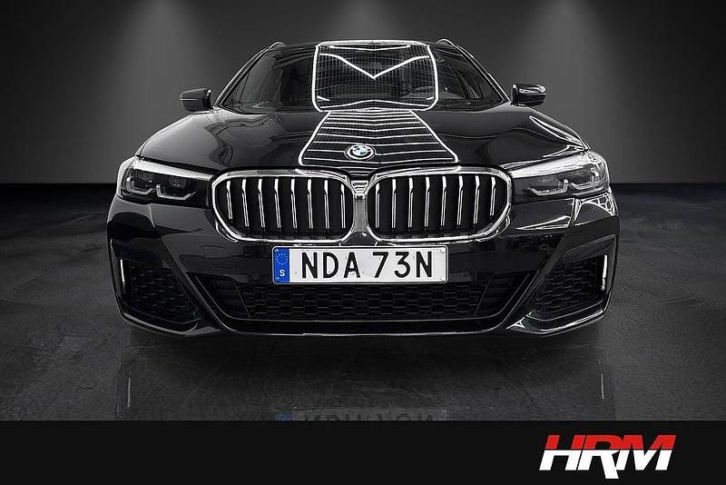 Begagnad BMW 530e M Sport 184 HK (135 kW) 2021 Svart Kombi