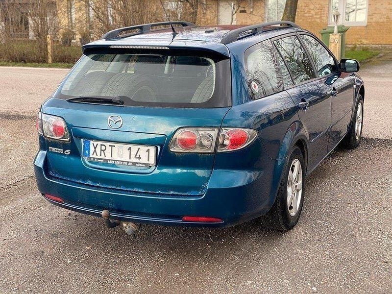 Begagnad Mazda 6 Inclusive 166 HK (122 kW) 2005 Blå Kombi