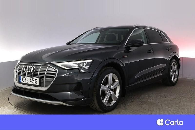 Grå Begagnad 2020 Audi e-tron Proline SUV | 294 900 kr (Marknadspris) - Bild 1/3