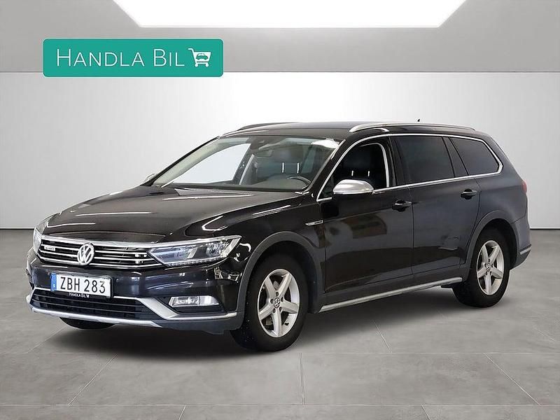 Svart Begagnad 2017 VW Passat Alltrack Kombi | 199 900 kr (Marknadspris) - Bild 1/4