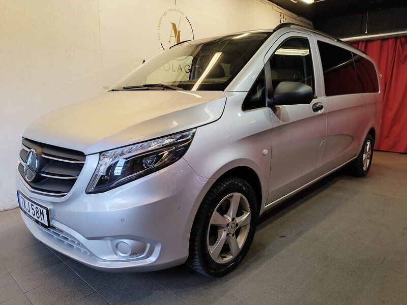 Silver Begagnad 2021 Mercedes Vito Minibuss | 429 900 kr - Bild 1/4