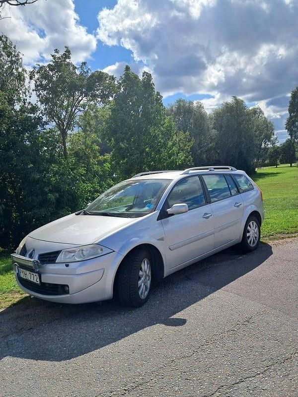 Begagnad 2008 Renault Mégane GrandTour Kombi | 20 000 kr (Lite dyr) - Bild 1/4