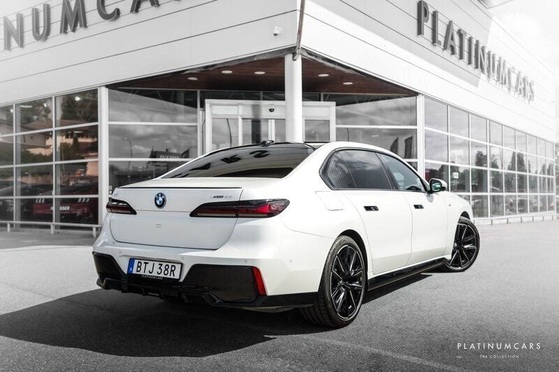Begagnad BMW i7 Executive 400 kW (544 HK) 2023 Vit Sedan