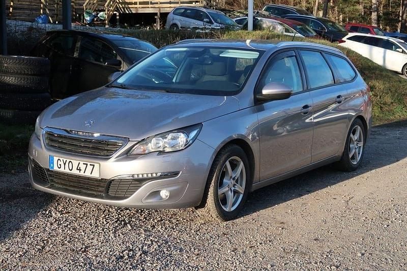 Grå Begagnad 2015 Peugeot 308 Active Kombi | 74 500 kr (Bra pris) - Bild 1/4