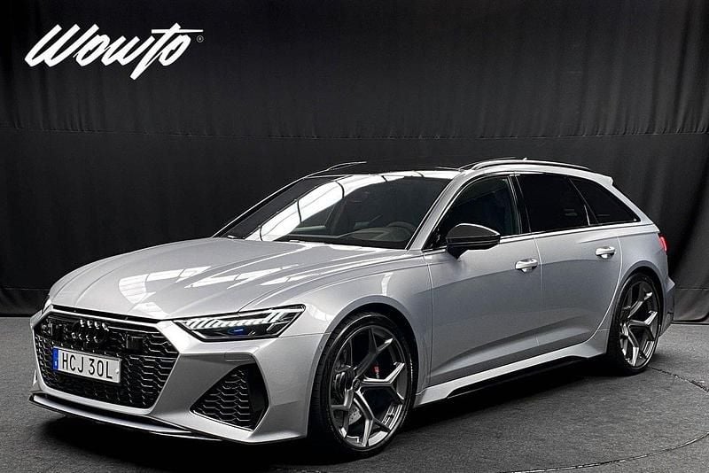 Silver Begagnad 2024 Audi RS6 Performance Kombi | 1 529 800 kr - Bild 1/3