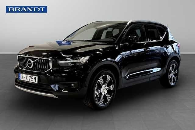 Svart Begagnad 2021 Volvo XC40 Inscription SUV | 299 900 kr (Dyr) - Bild 1/3