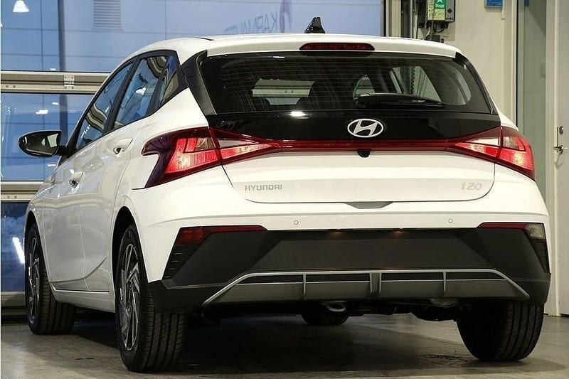Ny Hyundai i20 Essential 84 HK (61 kW) 2025 Atlas white Halvkombi