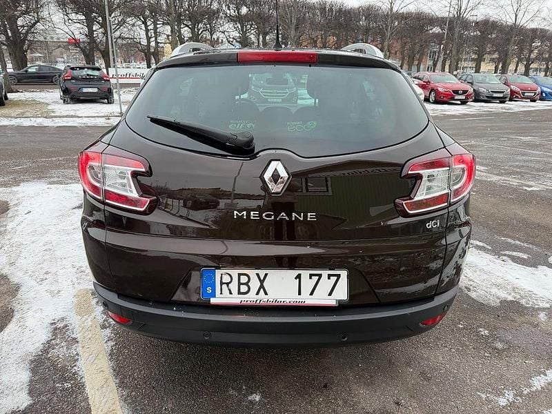 Begagnad Renault Mégane GrandTour 110 HK (80 kW) 2011 Brun Kombi