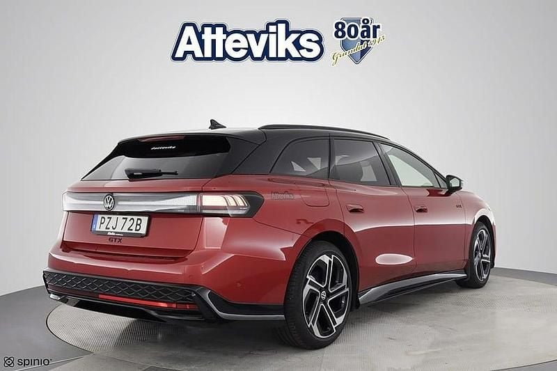 Begagnad VW ID.7 GTX 250 kW (340 HK) 2024 Röd Halvkombi