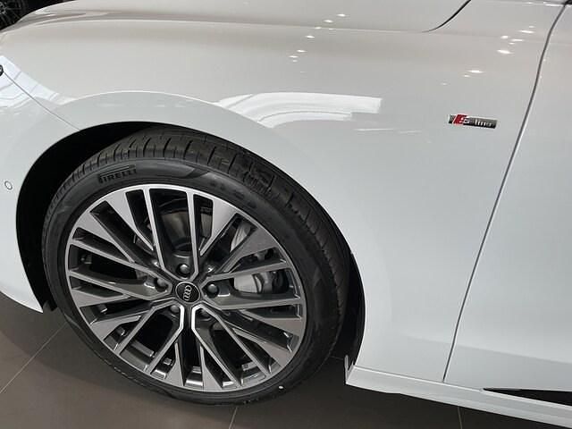 Begagnad Audi e-tron Sportback S-Line 314 kW (428 HK) 2025 Vit SUV