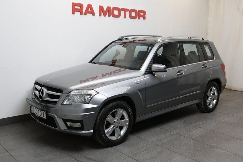 Silver Begagnad 2012 Mercedes GLK220 AMG line SUV | 149 800 kr (Bra pris) - Bild 1/3
