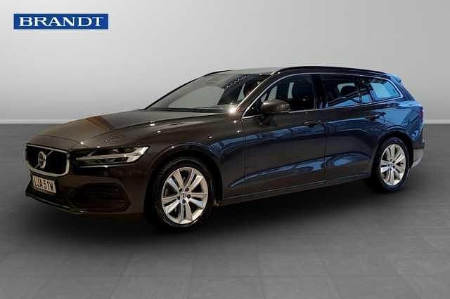 Begagnad 2023 Volvo V60 Core Kombi | 309 900 kr (Bra pris) - Bild 1/4