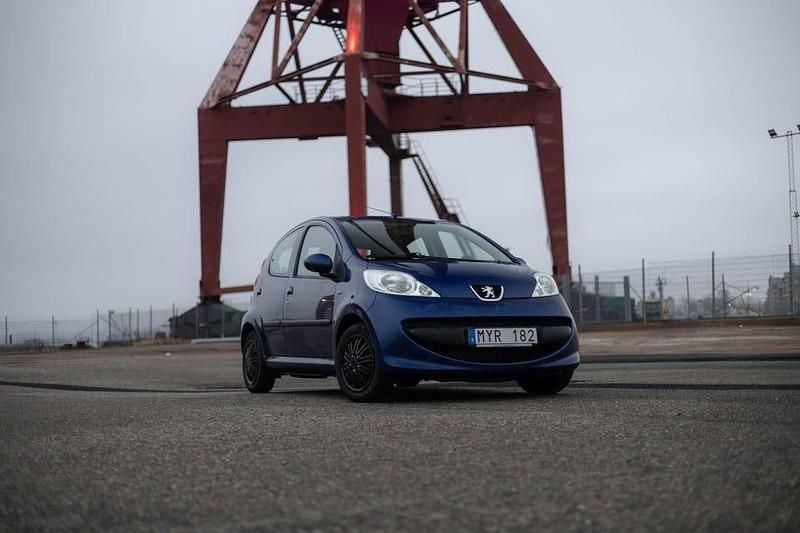 Begagnad 2008 Peugeot 107 Halvkombi | 18 000 kr (Marknadspris) - Bild 1/4