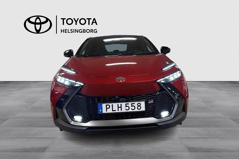 Begagnad Toyota C-HR Sport 200 HK (147 kW) 2023 Röd SUV