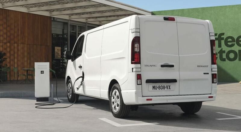 Ny Renault Trafic 2025 Minibuss