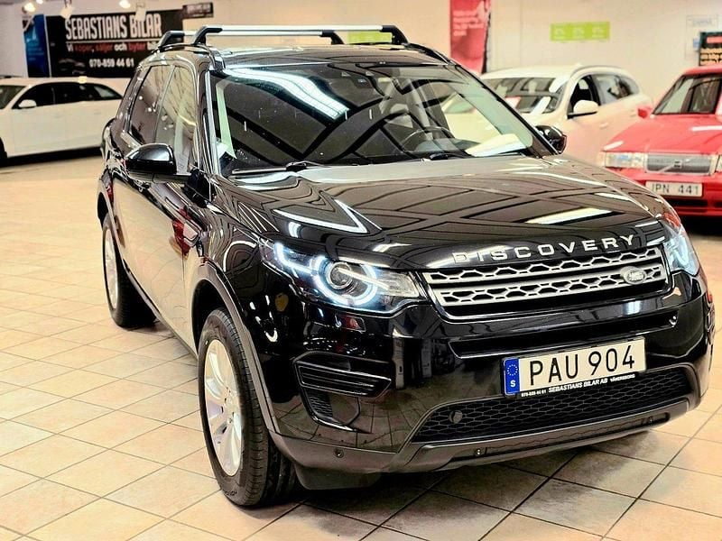 Svart Begagnad 2016 Land Rover Discovery Sport SUV | 189 900 kr (Marknadspris) - Bild 1/4