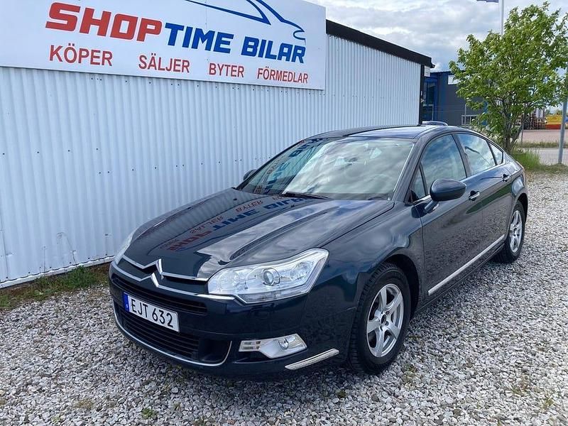 Mörkblå (blå) Begagnad 2010 Citroën C5 Sedan | 49 900 kr (Marknadspris) - Bild 1/4