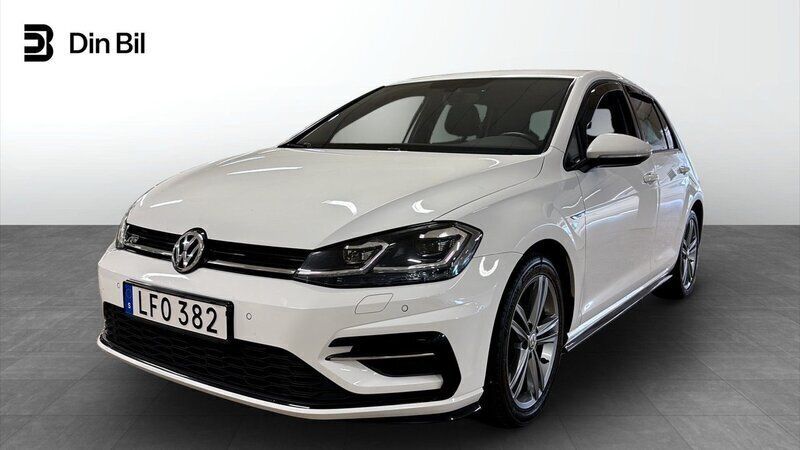 Vit Begagnad 2018 VW Golf VII R-line Halvkombi | 154 900 kr (Bra pris) - Bild 1/4