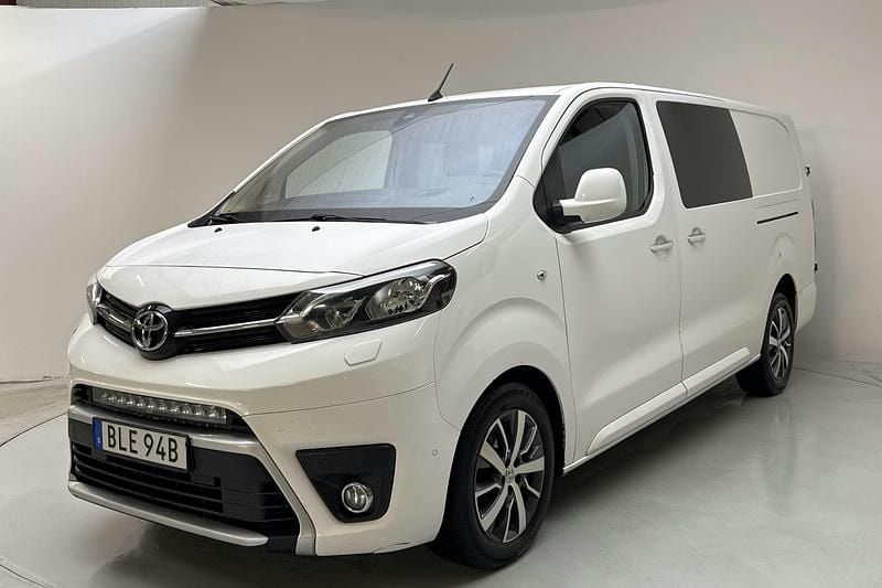 Vit Begagnad 2019 Toyota Proace Van | 135 000 kr (Superpris) - Bild 1/4