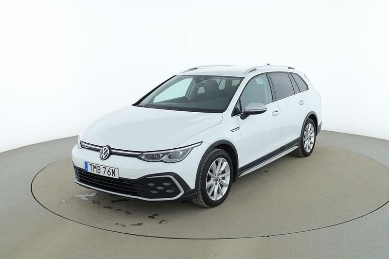 Begagnad VW Golf VIII 190 HK (139 kW) 2021 Vit Kombi