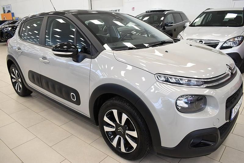 Begagnad Citroën C3 Shine 110 HK (80 kW) 2018 Brun Halvkombi