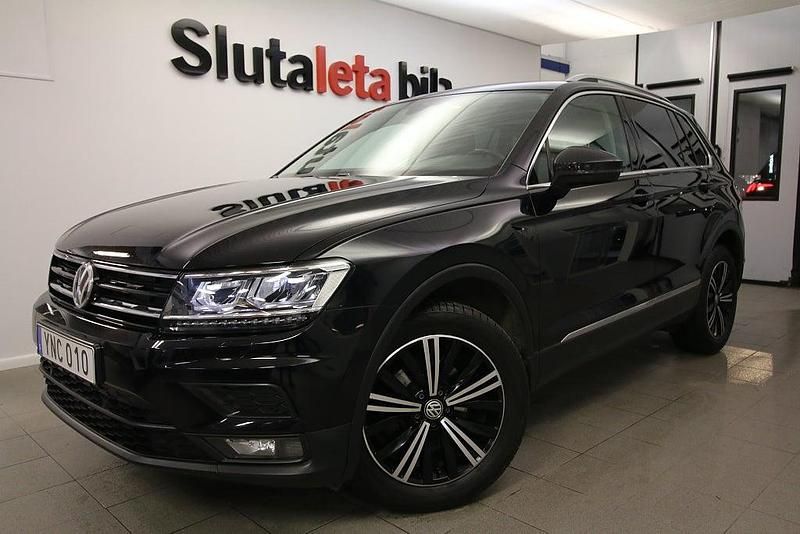 Deep black pearl effect Begagnad 2018 VW Tiguan SUV | 229 900 kr (Marknadspris) - Bild 1/4
