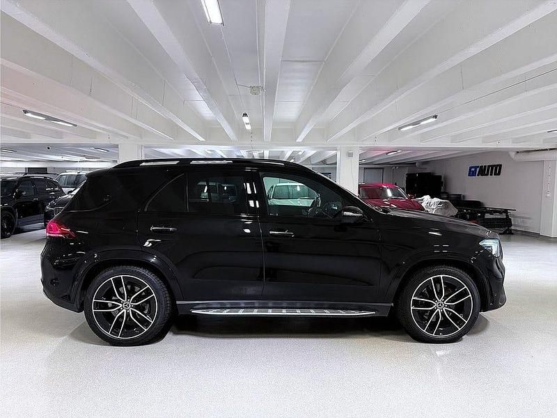 Begagnad Mercedes GLE400 AMG 330 HK (242 kW) 2021 Svart Kombi