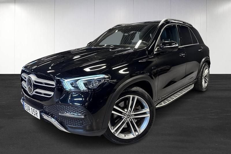 Svart (black) Begagnad 2021 Mercedes GLE350e AMG SUV | 619 900 kr (Bra pris) - Bild 1/4