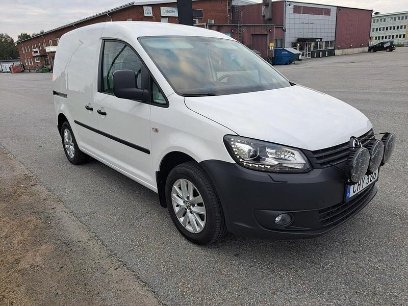 Vit Begagnad 2014 VW Caddy Minibuss | 115 000 kr (Dyr) - Bild 1/4