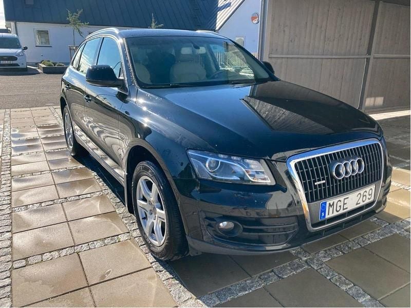 Svart Begagnad 2012 Audi Q5 Design SUV | 106 000 kr (Bra pris) - Bild 1/4