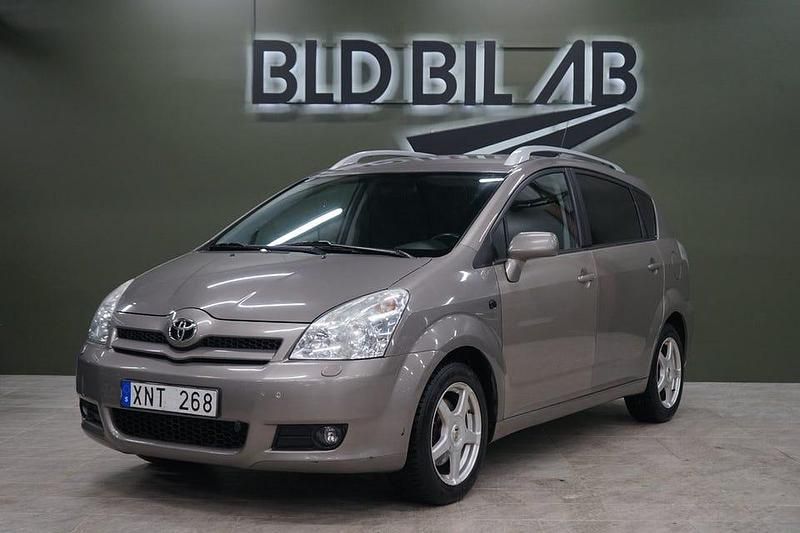 Begagnad Toyota Corolla 129 HK (94 kW) 2006 Brun Kombi