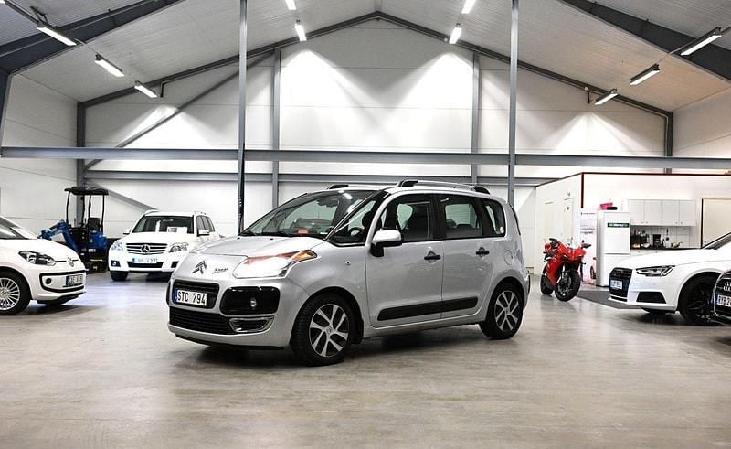 Silver Begagnad 2012 Citroën C3 Picasso Minibuss | 49 900 kr (Marknadspris) - Bild 1/4