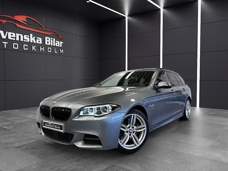 Grå Begagnad 2016 BMW 530 M Sport Kombi | 299 900 kr (Marknadspris) - Bild 1/4