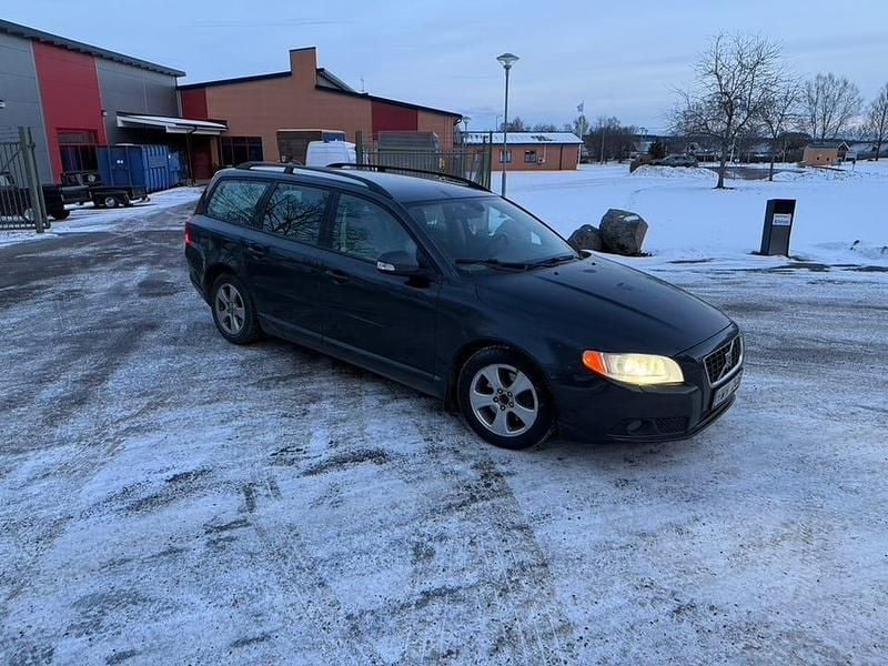 Begagnad Volvo V70 245 HK (180 kW) 2009 Metallic Kombi