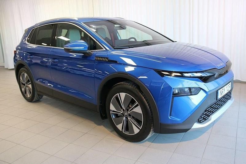 Blå Begagnad 2025 Skoda Elroq SUV | 499 000 kr (Marknadspris) - Bild 1/4