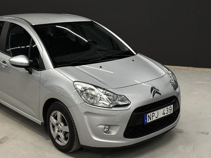 Begagnad Citroën C3 73 HK (53 kW) 2010 Silver metallic
