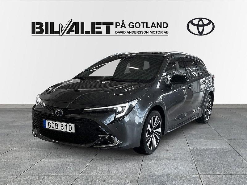 Mörkgrå Ny 2025 Toyota Corolla Kombi | 384 500 kr - Bild 1/4