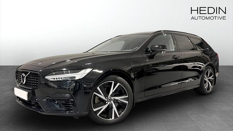 Svart Begagnad 2023 Volvo V90 Kombi | 448 700 kr (Marknadspris) - Bild 1/4