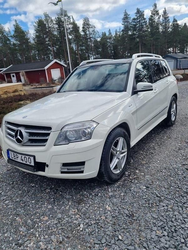Begagnad 2011 Mercedes GLK220 SUV | 80 000 kr (Bra pris) - Bild 1/4