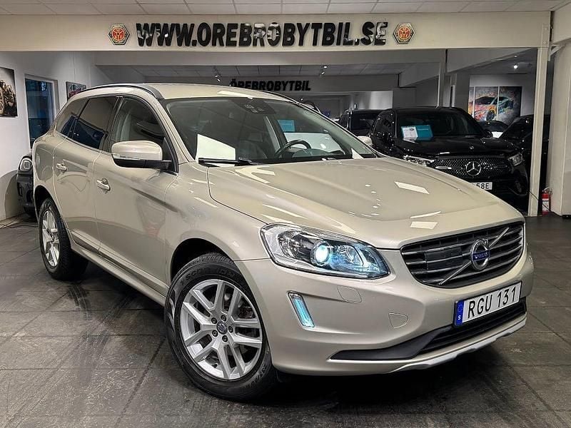 Brun Begagnad 2016 Volvo XC60 Standard SUV | 199 900 kr (Bra pris) - Bild 1/4