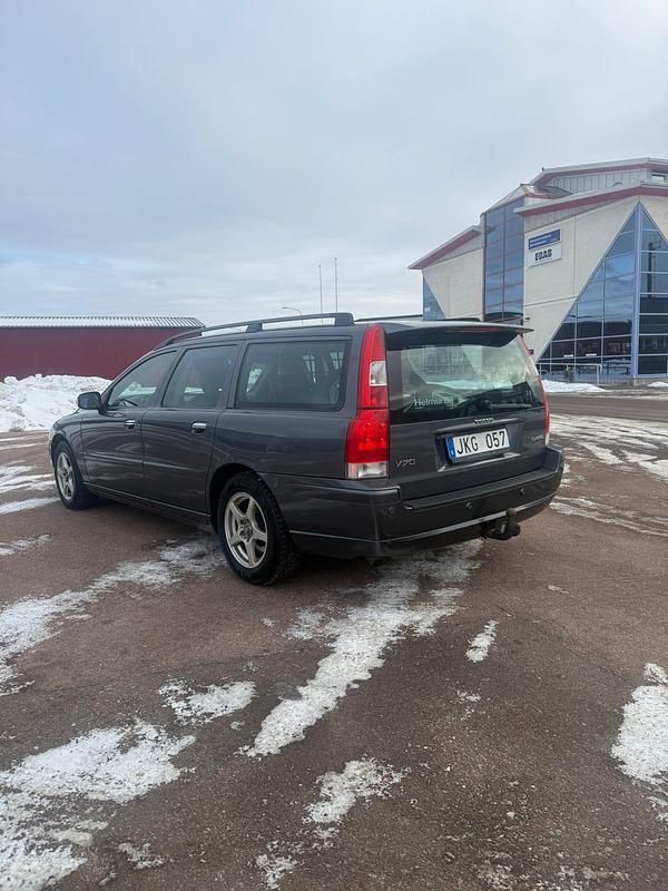 Begagnad Volvo V70 163 HK (119 kW) 2008 Kombi