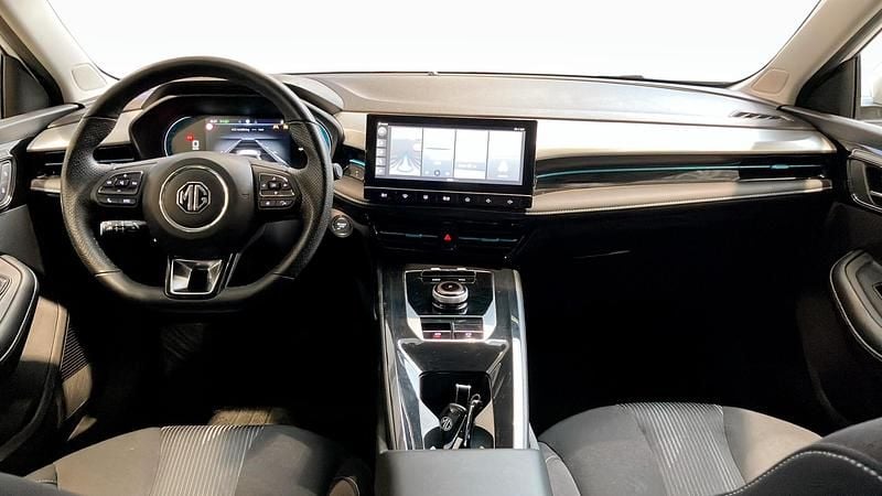 Begagnad MG MG5 EV Comfort 130 kW (177 HK) 2022 Vit Kombi
