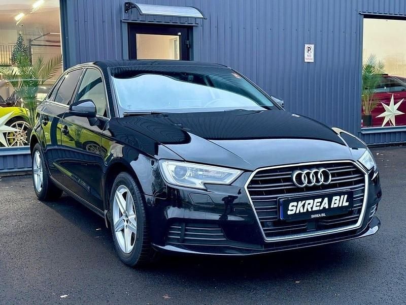 Begagnad Audi A3 116 HK (85 kW) 2018 Svart Kombi