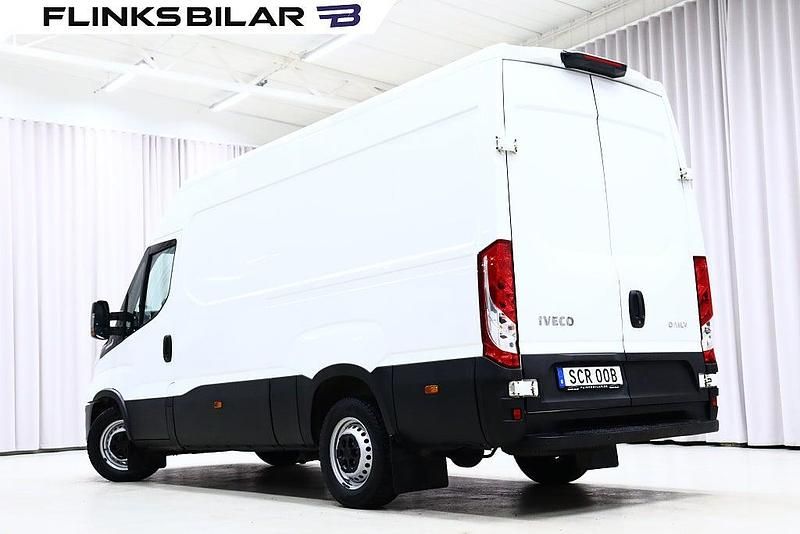 Begagnad Iveco Daily 136 HK (100 kW) 2023 Vit Van