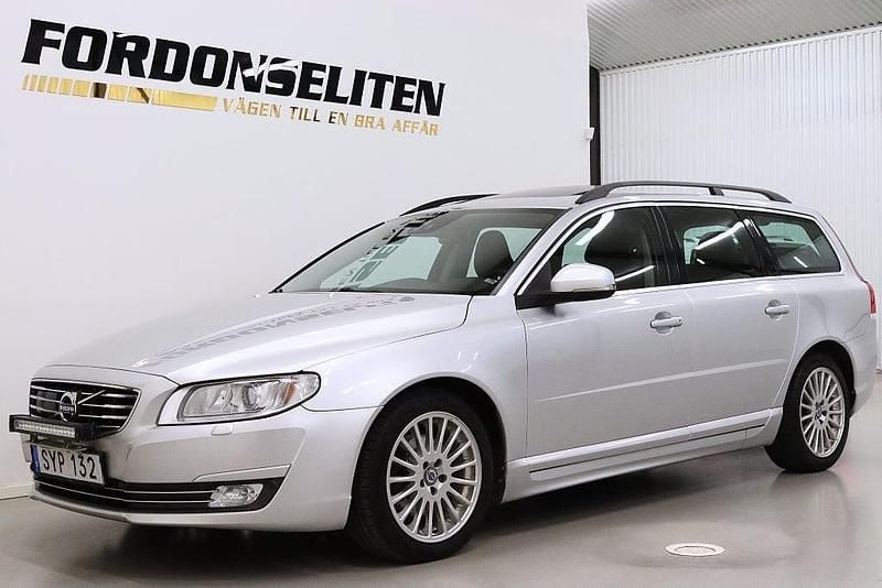 Silver Begagnad 2015 Volvo V70 Momentum Kombi | 154 800 kr (Lite dyr) - Bild 1/4