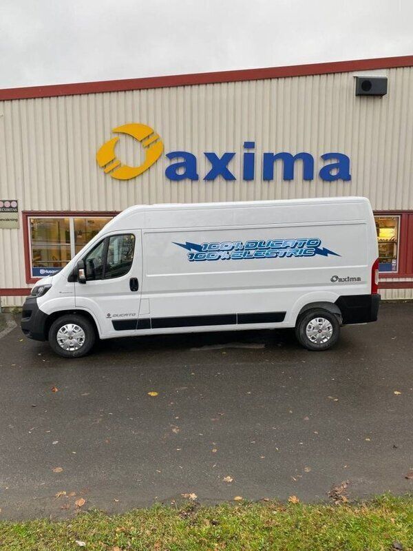Vit Begagnad 2022 Fiat E-Ducato Van | 723 750 kr - Bild 1/4