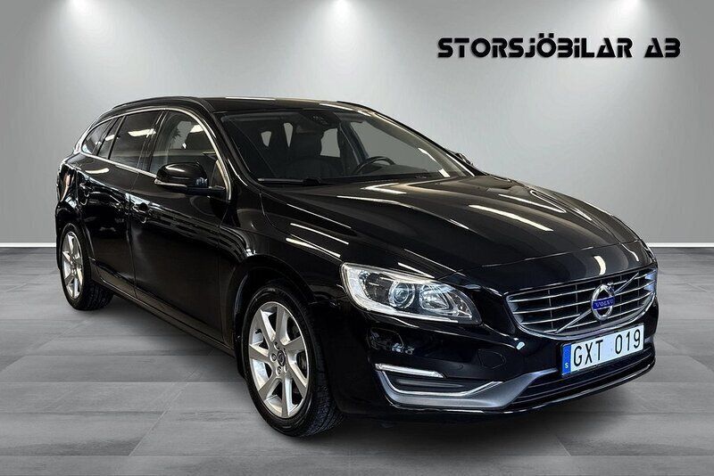 Svart Begagnad 2013 Volvo V60 Momentum Kombi | 149 000 kr (Lite dyr) - Bild 1/4