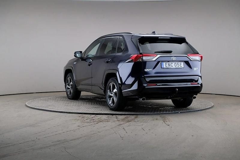 Begagnad Toyota RAV4 Hybrid Edition 185 HK (136 kW) 2022 Mörkblå SUV