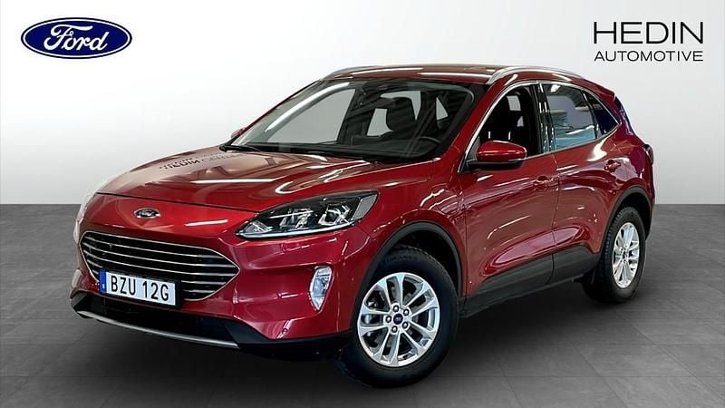 Röd (red) Begagnad 2022 Ford Kuga Titanium SUV | 244 900 kr (Marknadspris) - Bild 1/4