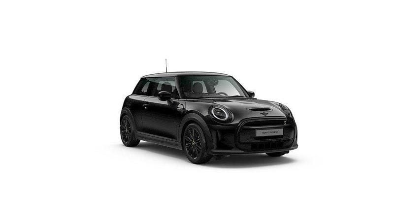 Svart (midnight black ii) Begagnad 2023 Mini Cooper Essential Halvkombi | 229 500 kr (Marknadspris) - Bild 1/4
